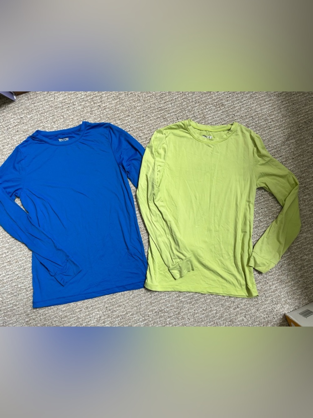 Kid’s 32 Degrees cool long sleeved tees size M 10/12